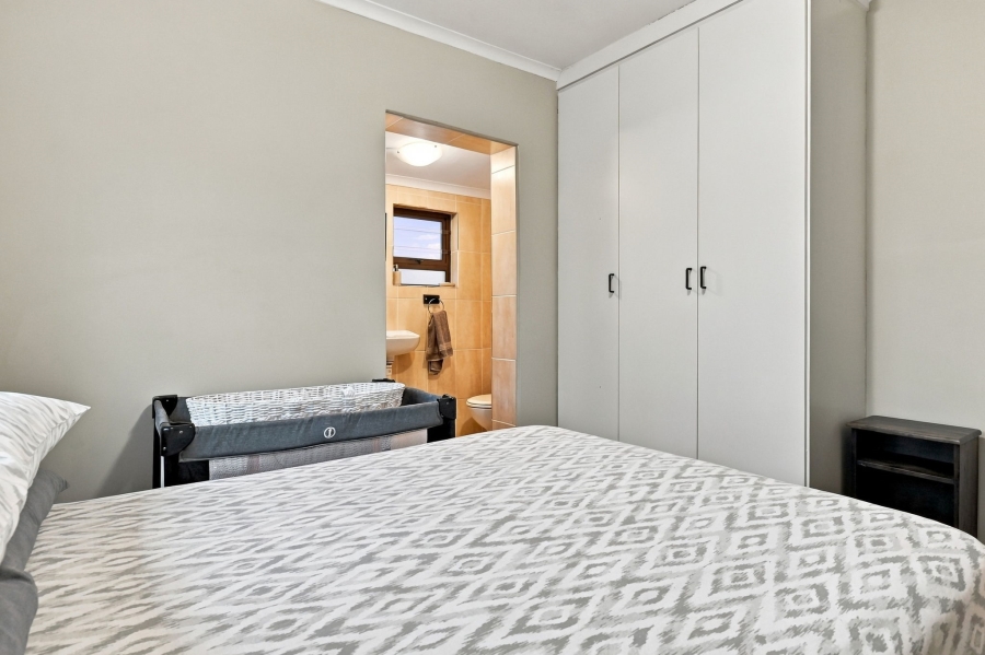 3 Bedroom Property for Sale in Plumstead Western Cape